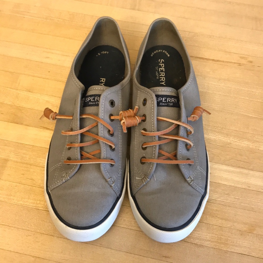 Sperry Sneakers